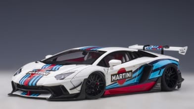 Walk LB-Works Lamborghini Aventador Limited Edition