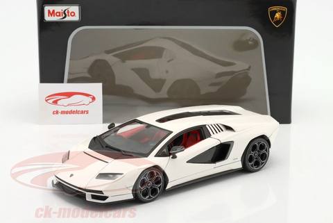 Countach LPI 800-4 year