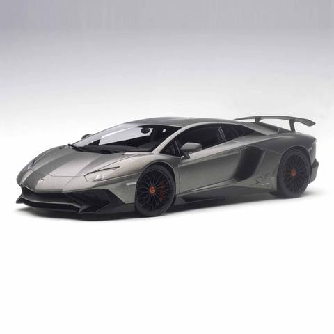 Lamborghini Aventador LP750-4 SV Titan Grey/Mat