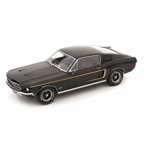 Ford Mustang Fastback Noir
