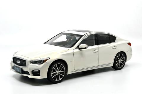 Model Infiniti Q50L