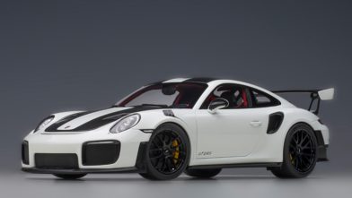 911 GT2 RS Weissach Package