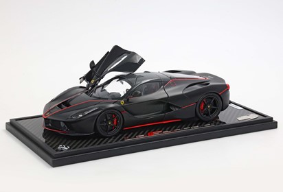 LaFerrari Matt black with stripes Fernando Alonso real carbon base