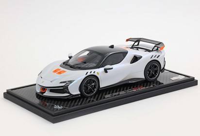 SF90 XX Stradale Onda marina and roof