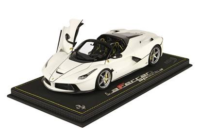 LaFerrari APERTA Awus