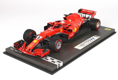 SF71-H GP Canada S. Vettel special packaging
