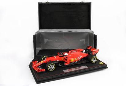 SF90 GP Australia Vettel n 5 Pirelli