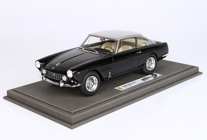 250 GTE 2+2 I Series Black with metallic grey roof