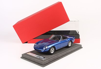 275 GTS/4 NART sn 10453 Steve McQueen with display case