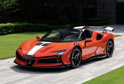 SF90 XX Spider Rosso F1 - White