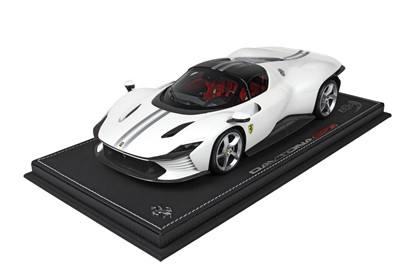 Daytona SP3 Icona series closed roof