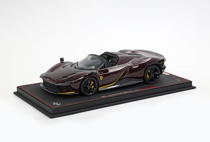 SP3 Daytona open roof Ruby