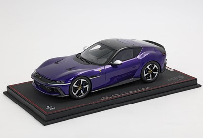 12Cilindri Panoramic roof Violet al Humaid