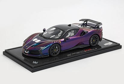 SF90 XX Stradale chamaleon and roof