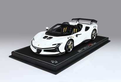 SF90 XX Spider White Cervino