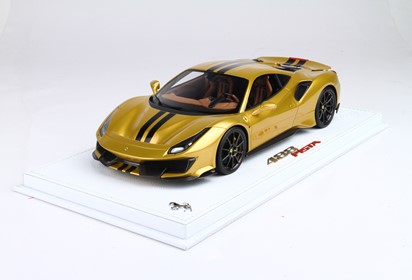 488 Pista Metallic Gold
