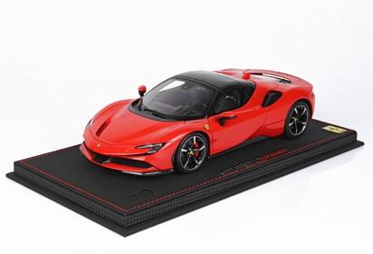 Ferrari SF90 Spider CLOSED ROOF