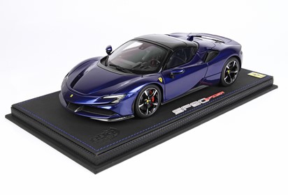 SF90 Spider CLOSED ROOF .