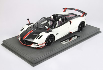 Huayra Roadster BC metallic Pearl