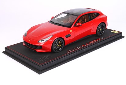 GTC4 Lusso T Panoramic roof gloss black wheels