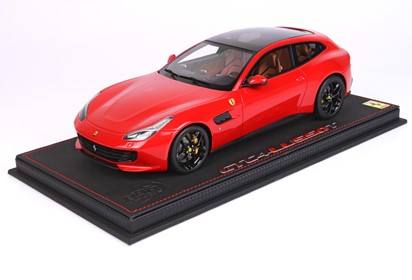 GTC4 Lusso T Panoramic roof gloss black wheels