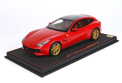 GTC4 Lusso T Panoramic roof Rosso Corsa 322 matt wheels
