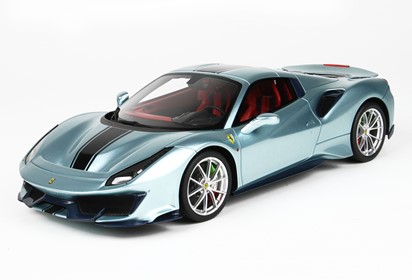 488 Pista Spider roof closed metal light