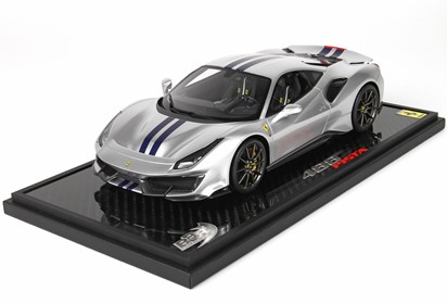 488 Pista Geneve Motor Show metal