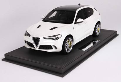 Stelvio Quadrifoglio pearl