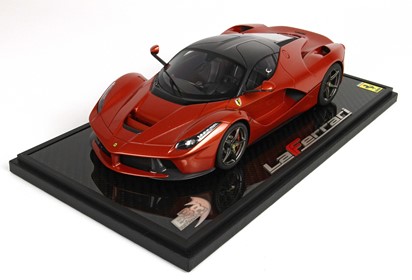 LaFerrari met copper