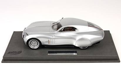 Concept Mille Miglia with display case