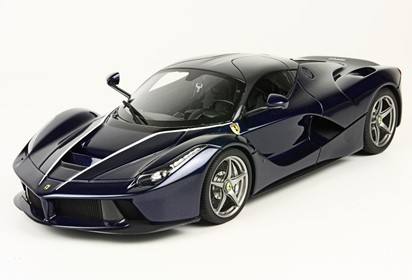 LaFerrari Tour de France/ carbon roof