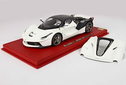 LaFerrari OPEN matt awus