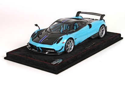 Huayra BC Baby with display case