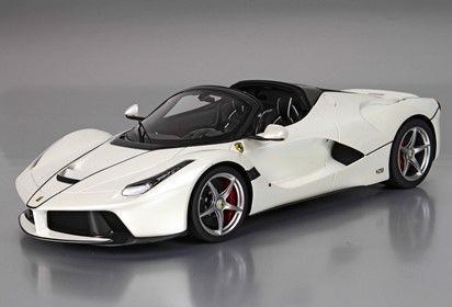 LaFerrari Aperta Italian met