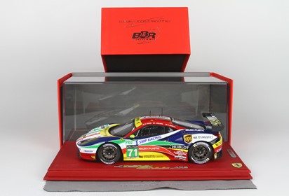 458 Italia LM GTE PRO Le Mans team AF Corse with display case