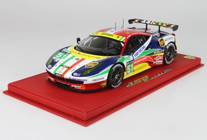 458 Italia LM GTE PRO Le Mans team AF Corse with display case