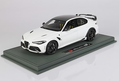 Giulia GTAM Bianco Trofeo roll bar Bianco Trofeo brakes