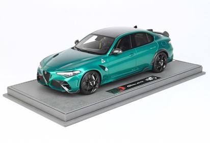 Giulia GTA Verde Montreal brakes black seat belts