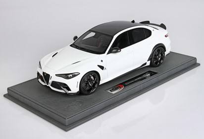 Giulia GTA Bianco Trofeo brakes