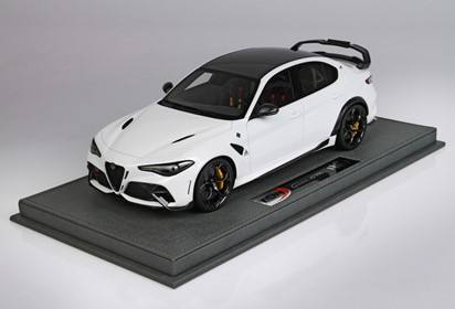 Alfa Romeo Giulia GTAM Bianco Trofeo roll bar Bianco Trofeo brakes