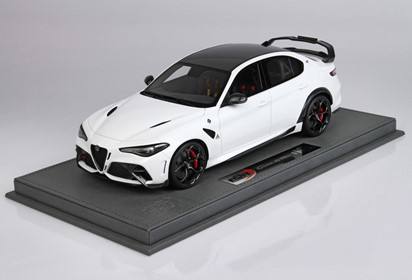 Alfa Romeo Giulia GTAM Bianco Trofeo roll bar Bianco Trofeo brakes