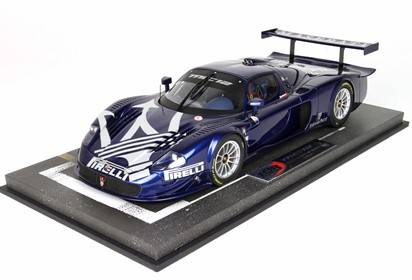 MC12 Competizione Geneve Auto Show metallic display included