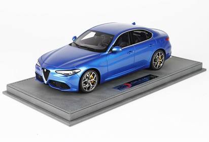 Giulia Veloce Paris Auto Show