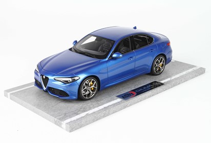 Giulia Veloce Paris Auto Show