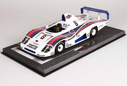 936-78 24h Le Mans Martini Wollek - Barth - Ickx with display