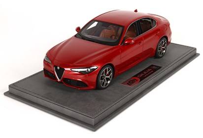 Alfa Romeo Giulia Veloce Monza with display