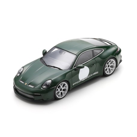 911 S/T 992 Irishgreen with Heritage Package