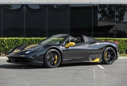 Ferrari 458 Speciale A spider New Black Daytona with stripes
