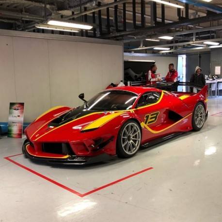 Ferrari FXX-K Evo Rosso Corsa